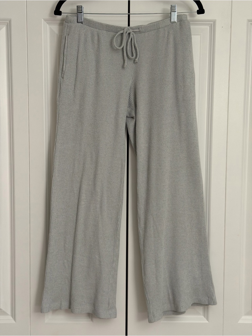 Hollister Sleep Ribbed Wide Leg Lounge Pants Gray Size Small Soft Cozy Pockets